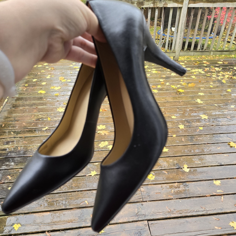 Michael Kors Elegant Black Leather Heels